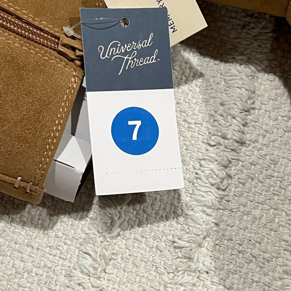 UNIVERSAL THREAD Tan Memory Foam Boots- Various Sizes - Picture 3 of 7